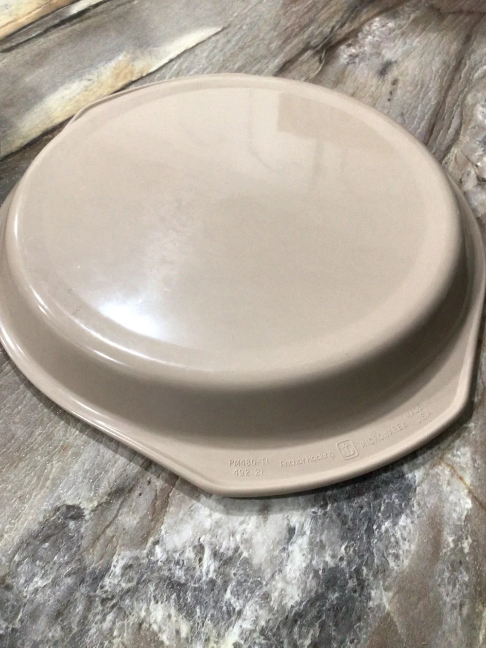 Vintage Anchor Hocking Microware Bundt Cake Pan Lid Beige USA PM459 PM480